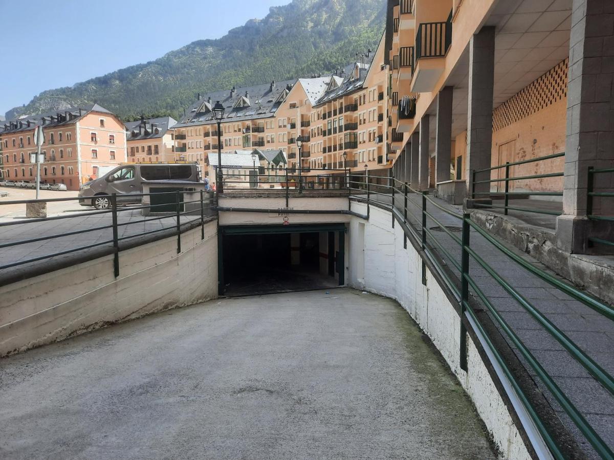 Acogedor Y Calido Apartamento Con Vistas A La Montana Канфранк Экстерьер фото